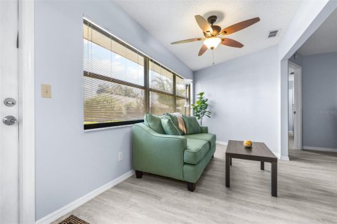 Condo in Sun City Center, Florida, 2 bedrooms  № 2376870 - photo 7