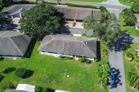 Condo in Sun City Center, Florida, 2 bedrooms  № 2376870 - photo 25