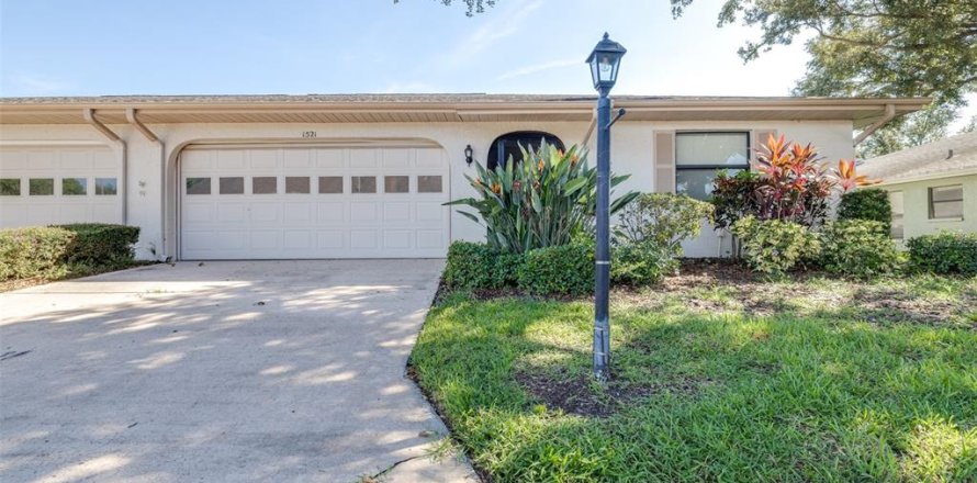 Condo in Sun City Center, Florida, 2 bedrooms  № 2376870