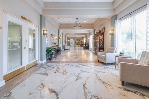 Condo in Sun City Center, Florida, 2 bedrooms  № 2376870 - photo 29