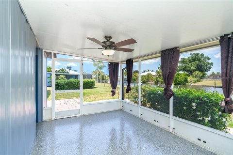 Villa ou maison à vendre à Port Charlotte, Floride: 2 chambres, 100.33 m2 № 2103085 - photo 25