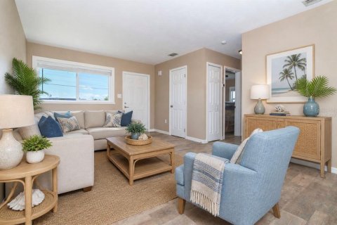 Villa ou maison à vendre à Port Charlotte, Floride: 2 chambres, 100.33 m2 № 2103085 - photo 3
