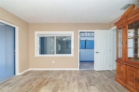 Villa ou maison à vendre à Port Charlotte, Floride: 2 chambres, 100.33 m2 № 2103085 - photo 12