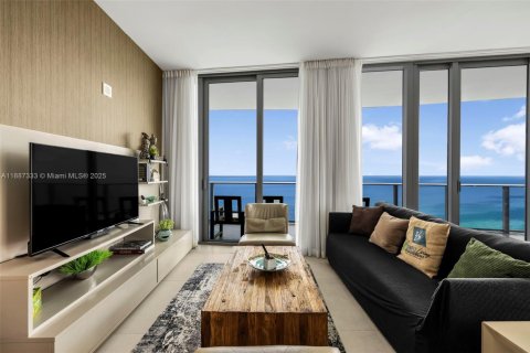 Copropriété à vendre à Hollywood, Floride: 3 chambres, 162.76 m2 № 1938859 - photo 2