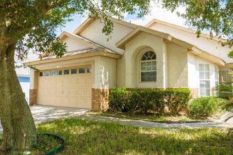 House in Kissimmee, Florida 4 bedrooms, 166.39 sq.m. № 1520394 - photo 1