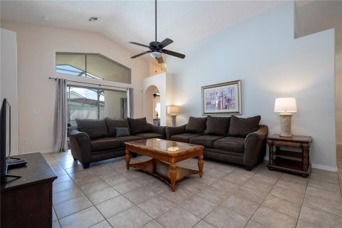 House in Kissimmee, Florida 4 bedrooms, 166.39 sq.m. № 1520394 - photo 18