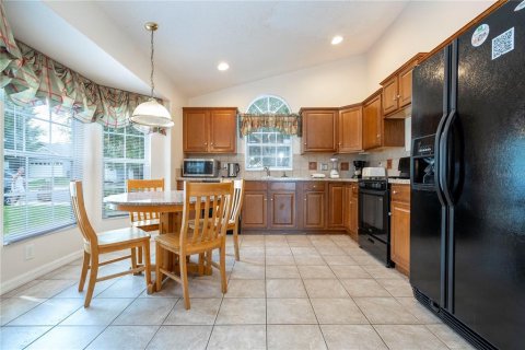 House in Kissimmee, Florida 4 bedrooms, 166.39 sq.m. № 1520394 - photo 12