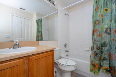House in Kissimmee, Florida 4 bedrooms, 166.39 sq.m. № 1520394 - photo 24