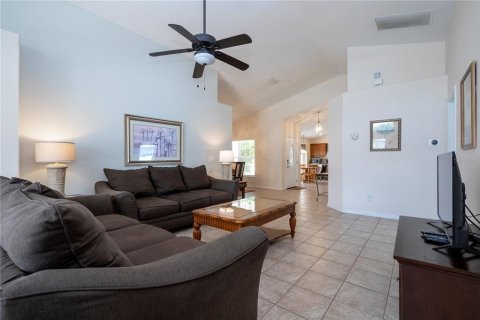 House in Kissimmee, Florida 4 bedrooms, 166.39 sq.m. № 1520394 - photo 19