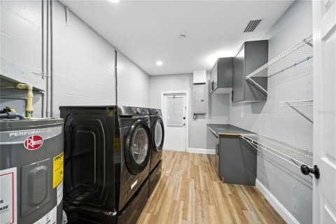 Casa en alquiler en Saint Petersburg, Florida, 3 dormitorios, 106.84 m2 № 1885393 - foto 9