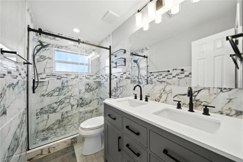 Casa en alquiler en Saint Petersburg, Florida, 3 dormitorios, 106.84 m2 № 1885393 - foto 5