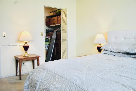 Купить кондоминиум в Палм Спрингс, Флорида 1 спальня, 64.66м2, № 1979481 - фото 21