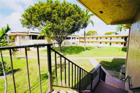 Купить кондоминиум в Палм Спрингс, Флорида 1 спальня, 64.66м2, № 1979481 - фото 30