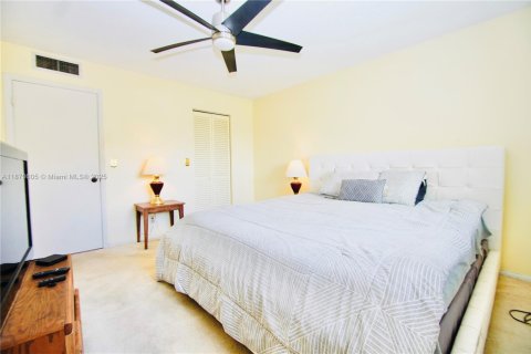 Купить кондоминиум в Палм Спрингс, Флорида 1 спальня, 64.66м2, № 1979481 - фото 19