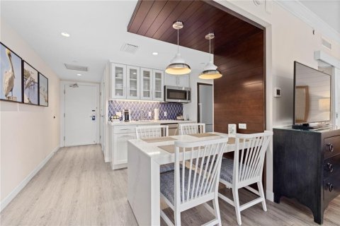 Condominio en venta en Longboat Key, Florida, 1 dormitorio, 59.46 m2 № 1908599 - foto 4