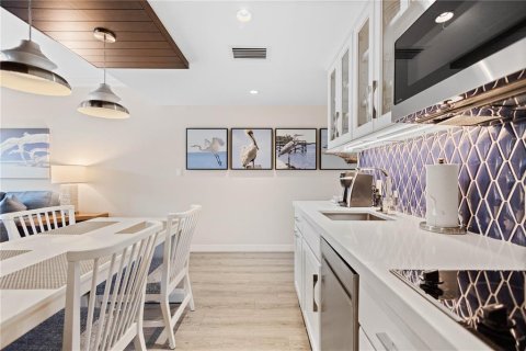 Condominio en venta en Longboat Key, Florida, 1 dormitorio, 59.46 m2 № 1908599 - foto 7