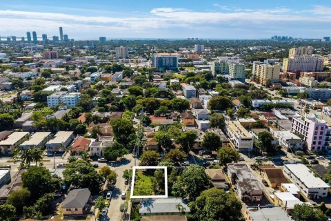 Купить земельный участок в Майами, Флорида № 2012600 - фото 4