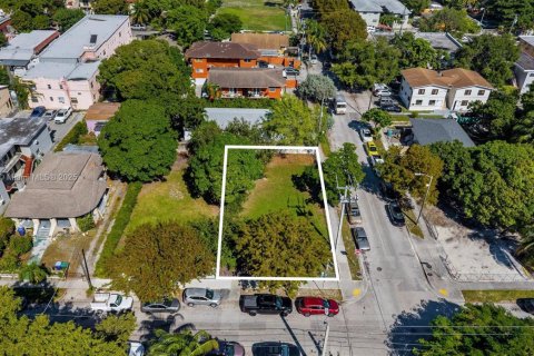 Купить земельный участок в Майами, Флорида № 2012600 - фото 9