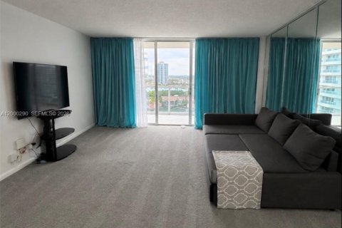 Condominio en venta en Hollywood, Florida, 1 dormitorio, 83.61 m2 № 2262360 - foto 7