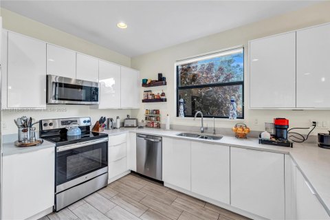 Townhouse in Fort Lauderdale, Florida 3 bedrooms, 197.88 sq.m. № 1922980 - photo 21