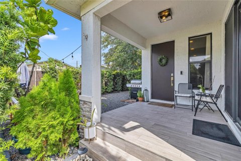 Townhouse in Fort Lauderdale, Florida 3 bedrooms, 197.88 sq.m. № 1922980 - photo 3