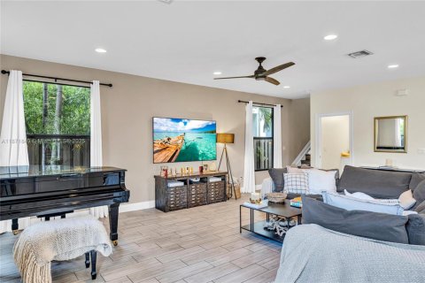 Townhouse in Fort Lauderdale, Florida 3 bedrooms, 197.88 sq.m. № 1922980 - photo 10