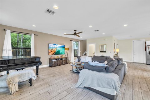Townhouse in Fort Lauderdale, Florida 3 bedrooms, 197.88 sq.m. № 1922980 - photo 15