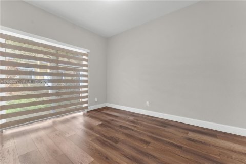 Touwnhouse à vendre à Lauderhill, Floride: 3 chambres, 138.98 m2 № 2251715 - photo 25