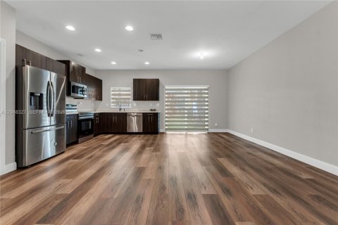 Touwnhouse à vendre à Lauderhill, Floride: 3 chambres, 138.98 m2 № 2251715 - photo 12