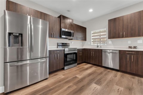Touwnhouse à vendre à Lauderhill, Floride: 3 chambres, 138.98 m2 № 2251715 - photo 8