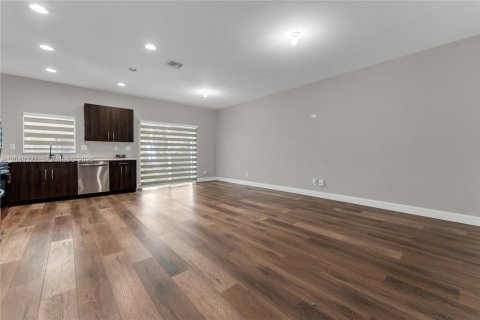 Touwnhouse à vendre à Lauderhill, Floride: 3 chambres, 138.98 m2 № 2251715 - photo 11