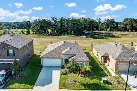 Villa ou maison à vendre à Zephyrhills, Floride: 4 chambres, 179.86 m2 № 1724664 - photo 3