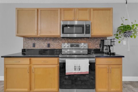 House in Sanford, Florida 3 bedrooms, 150.22 sq.m. № 2333954 - photo 13