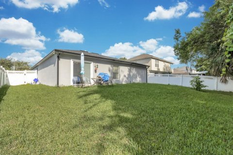 House in Sanford, Florida 3 bedrooms, 150.22 sq.m. № 2333954 - photo 28