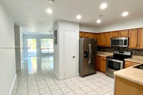 Снять в аренду квартиру в Форт-Лодердейл, Флорида 2 спальни, 253.99м2, № 1998484 - фото 14