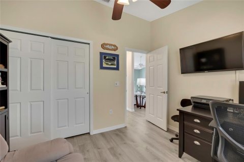 House in Spring Hill, Florida 3 bedrooms, 143.91 sq.m. № 2091570 - photo 25