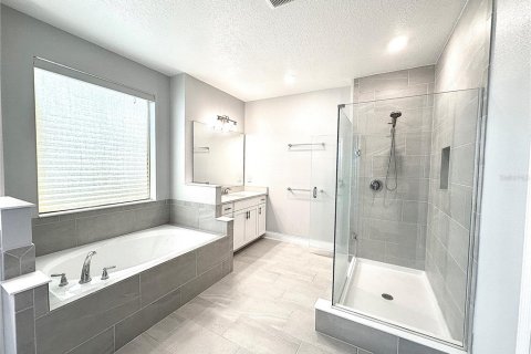 Villa ou maison à louer à Clermont, Floride: 5 chambres, 410.81 m2 № 1848187 - photo 29