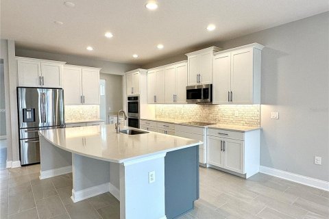 Villa ou maison à louer à Clermont, Floride: 5 chambres, 410.81 m2 № 1848187 - photo 6