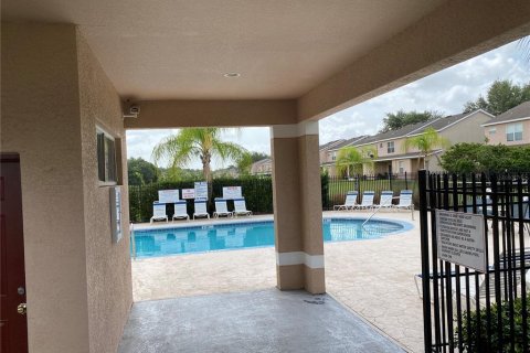 Townhouse in Brandon, Florida 3 bedrooms, 140.1 sq.m. № 1851392 - photo 19