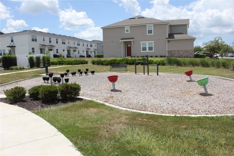 Villa ou maison à vendre à Kissimmee, Floride: 4 chambres, 189.71 m2 № 2310634 - photo 19