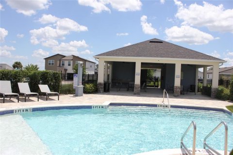 Villa ou maison à vendre à Kissimmee, Floride: 4 chambres, 189.71 m2 № 2310634 - photo 8