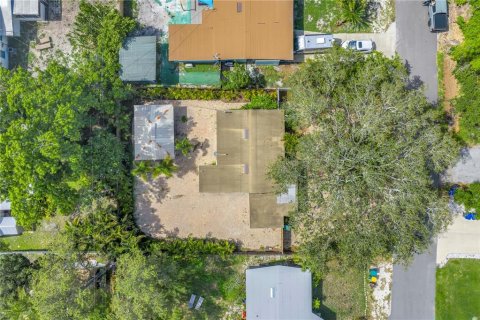 House in Saint Petersburg, Florida 2 bedrooms, 78.04 sq.m. № 1800409 - photo 11