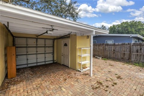 House in Saint Petersburg, Florida 2 bedrooms, 78.04 sq.m. № 1800409 - photo 5