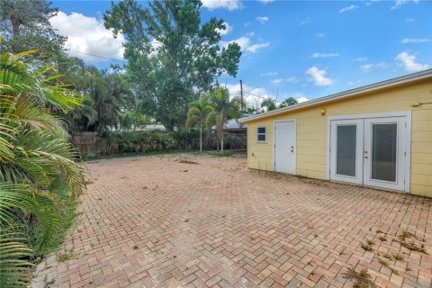 House in Saint Petersburg, Florida 2 bedrooms, 78.04 sq.m. № 1800409 - photo 6