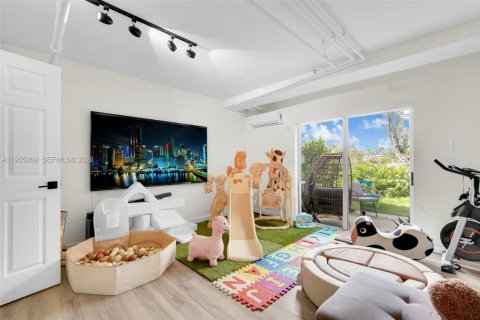 Снять в аренду таунхаус в Майами, Флорида 3 спальни, 119.1м2, № 2011104 - фото 22