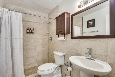 Casa en venta en Miramar, Florida, 3 dormitorios, 141.68 m2 № 1982362 - foto 18