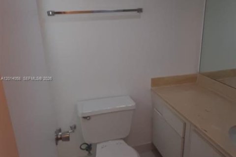 Condo in Sunny Isles Beach, Florida, 2 bedrooms  № 2076056 - photo 26