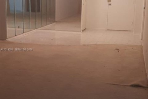 Condo in Sunny Isles Beach, Florida, 2 bedrooms  № 2076056 - photo 22