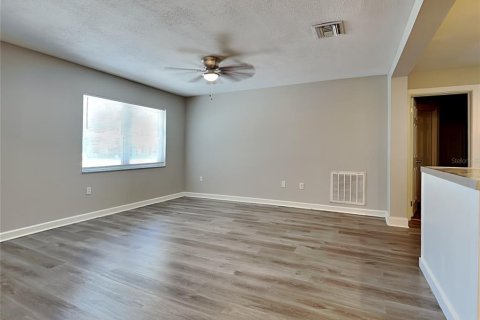 Casa en alquiler en Seffner, Florida, 3 dormitorios, 142.88 m2 № 1903365 - foto 4