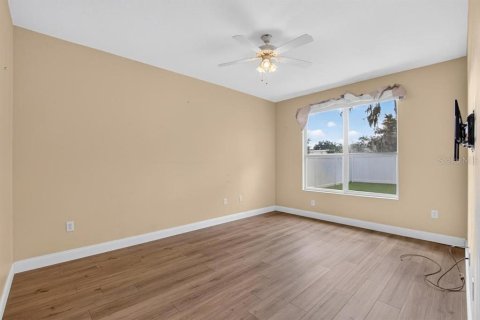 Villa ou maison à louer à Fish Hawk, Floride: 3 chambres, 164.62 m2 № 2167797 - photo 27